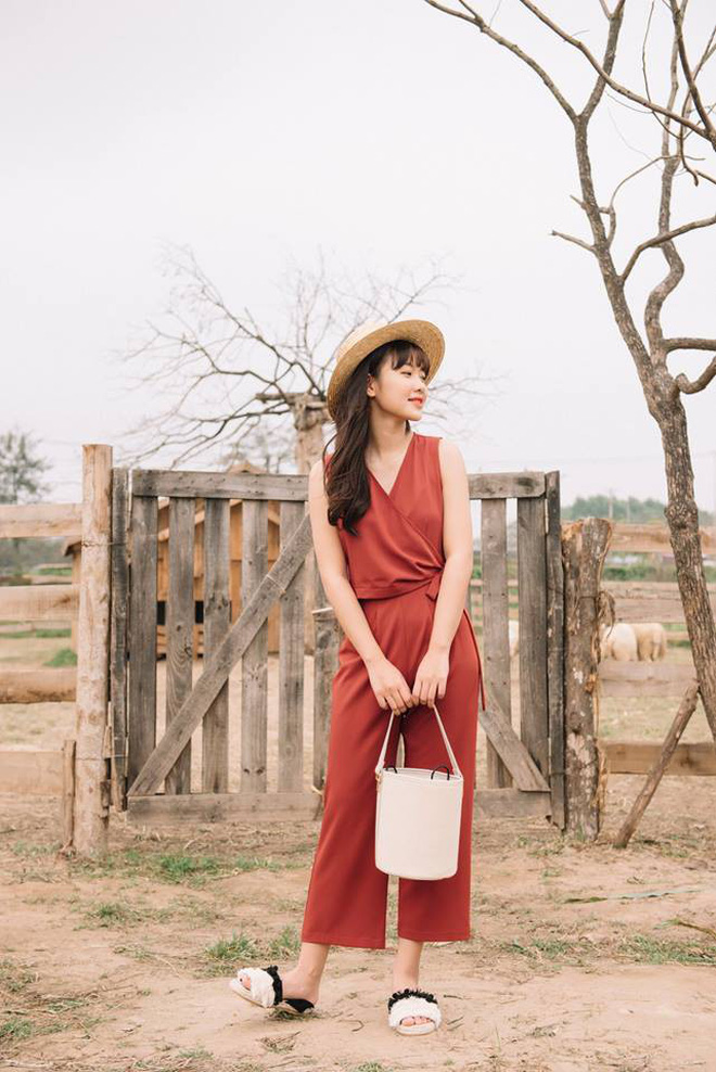 Ngắm qua lookbook mới của các thương hiệu Việt để lên đồ thật xinh cho 4 ngày nghỉ lễ tuần tới Ngắm qua lookbook mới của các thương hiệu Việt để lên đồ thật xinh cho 4 ngày nghỉ lễ tuần tới